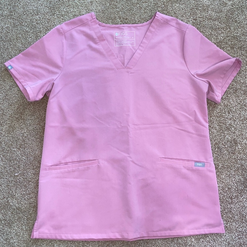 Figs Chalk Pink Casma three pocket top - medium